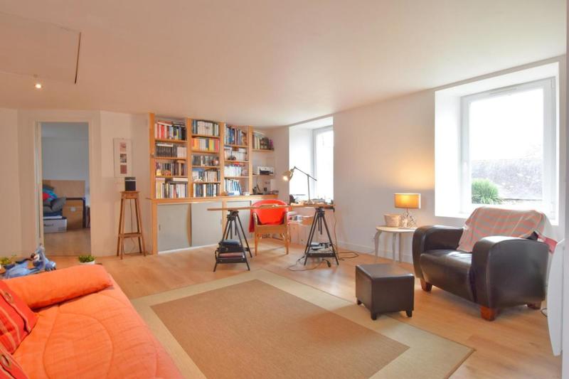 Maison - 220 m² - 6 pièces