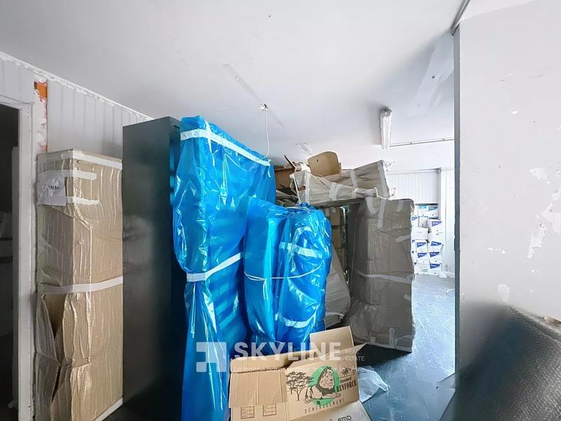 Local d'activités - 101 m² - 5 pièces