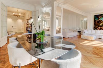 Appartement - 140 m² - 5 pièces
