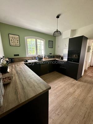 Maison - 96 m² - 4 pièces