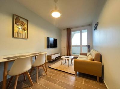 Appartement - 104 m² - 6 pièces