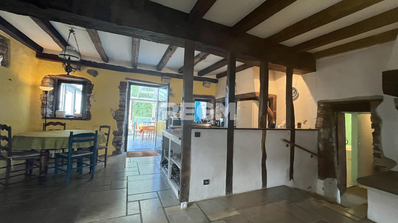 Maison - 200 m² - 7 pièces