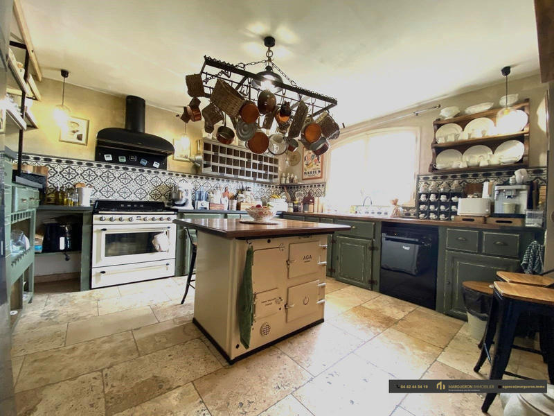 Villa - 180 m² - 4 pièces