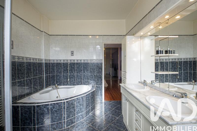 Maison de ville - 311 m² - 8 pièces