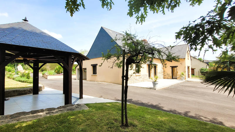 Maison - 160 m² - 7 pièces