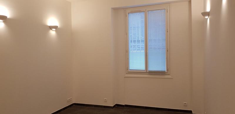 Bureau - 43 m² - 2 pièces