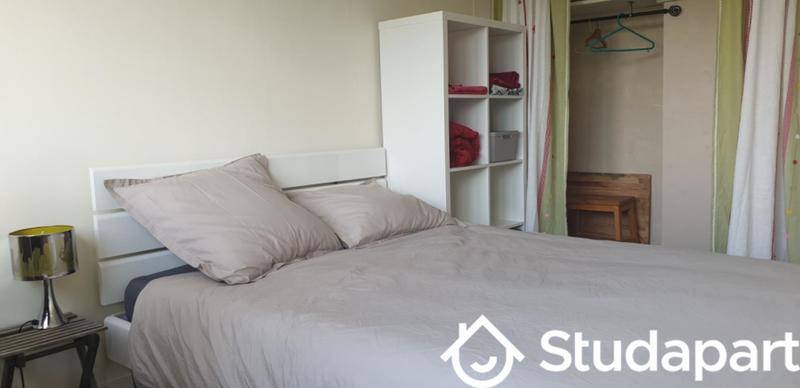 Chambre - 12 m² - 1 pièce