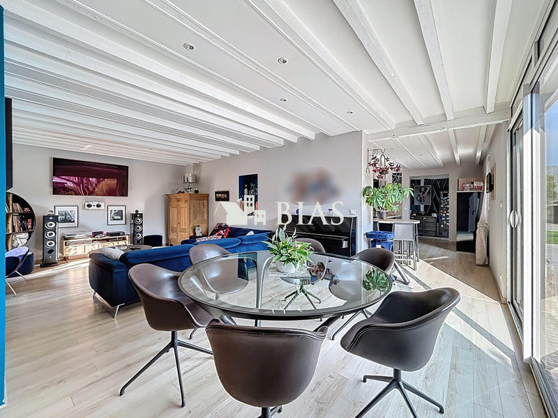 Maison - 155 m² - 5 pièces