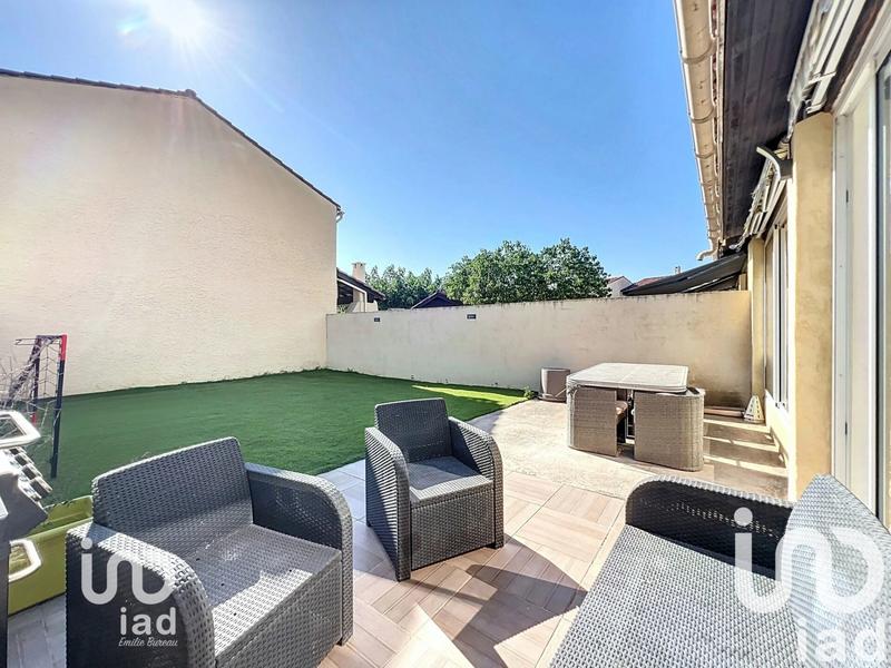 Maison - 110 m² - 4 pièces