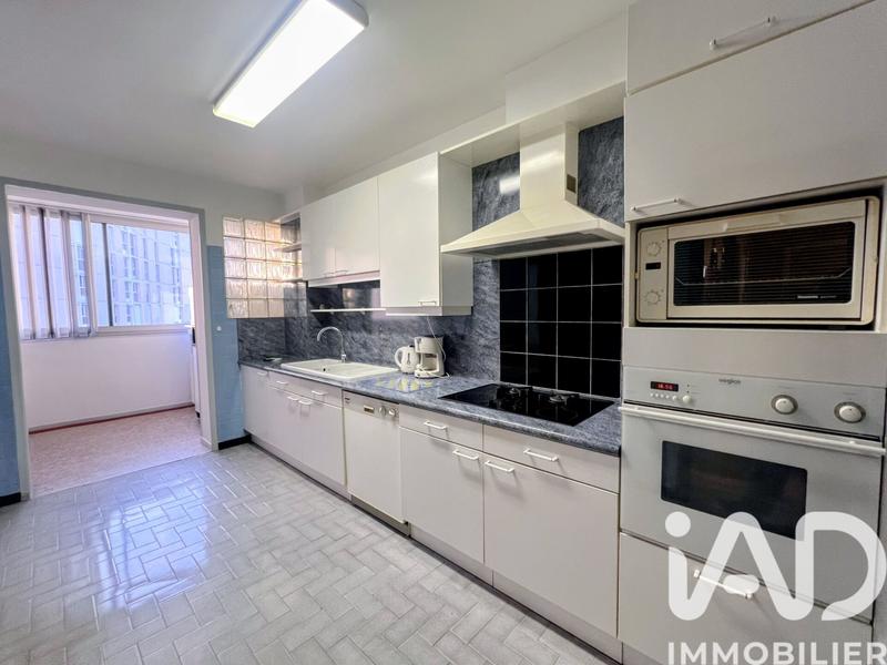 Appartement - 127 m² - 6 pièces