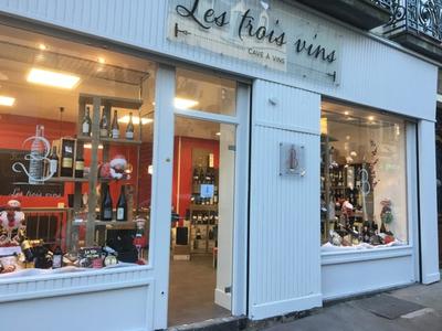 Les Trois Vins