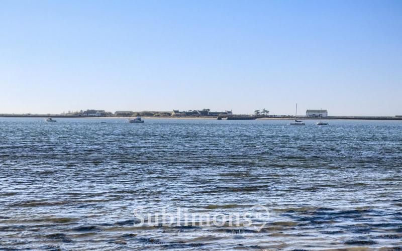 Maison - 220 m² - 9 pièces