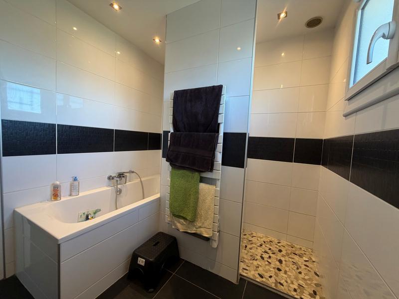 Maison - 111 m² - 4 pièces