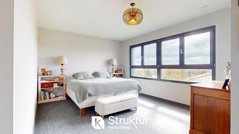 Villa - 280 m² - 9 pièces