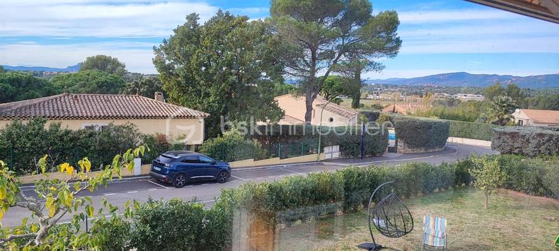 Demeure - 165 m² - 9 pièces