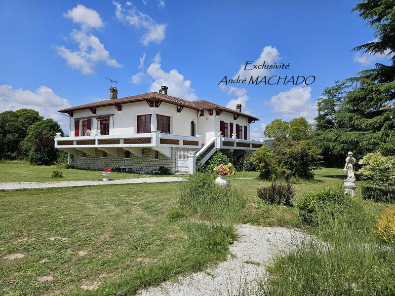 Maison - 137 m² - 5 pièces