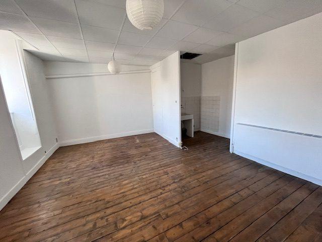 Local commercial - 75 m² - 3 pièces