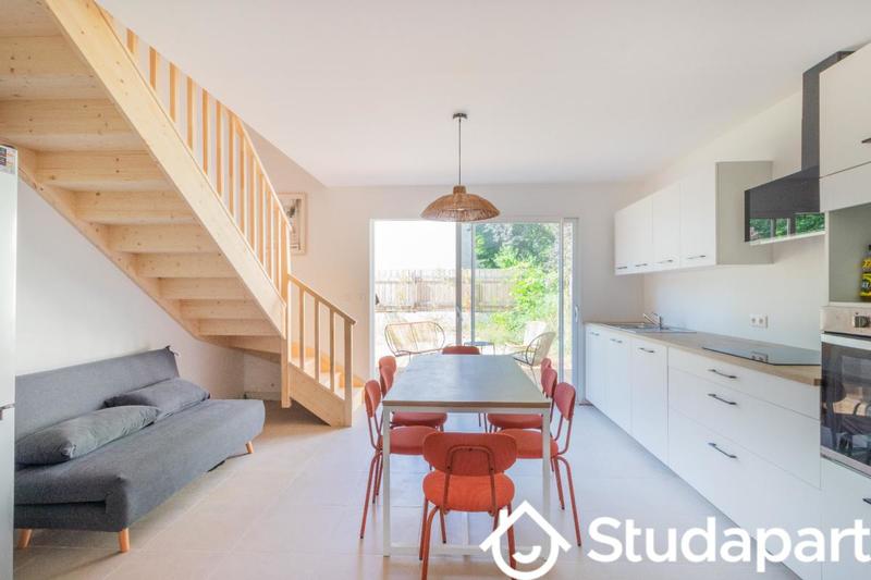 Chambre - 14 m² - 1 pièce