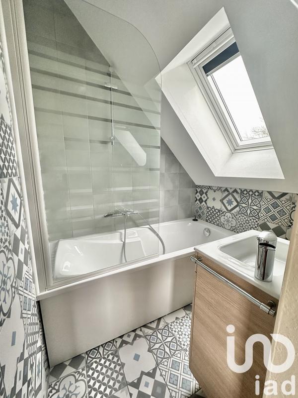 Maison - 95 m² - 4 pièces