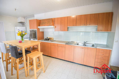 Maison - 90 m² - 6 pièces