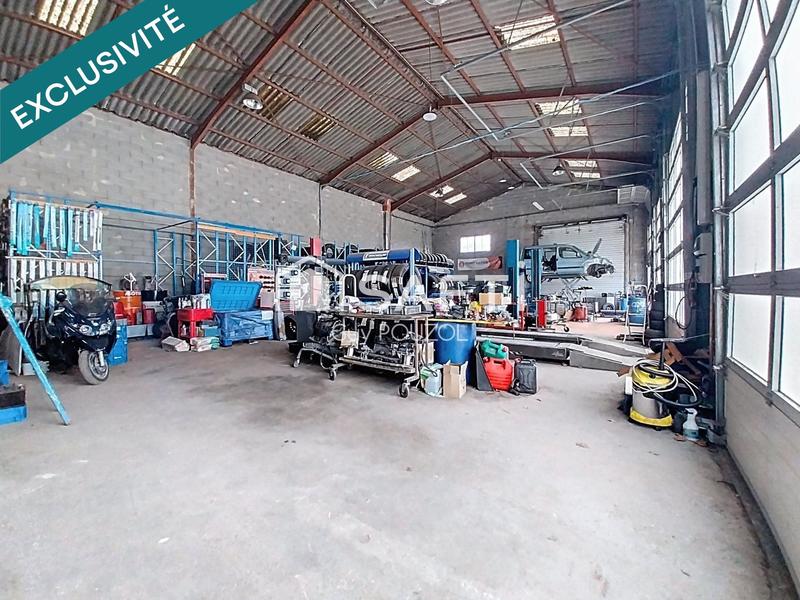 Local commercial - 300 m² - 2 pièces