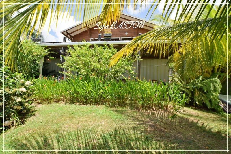 Maison - 241 m² - 10 pièces