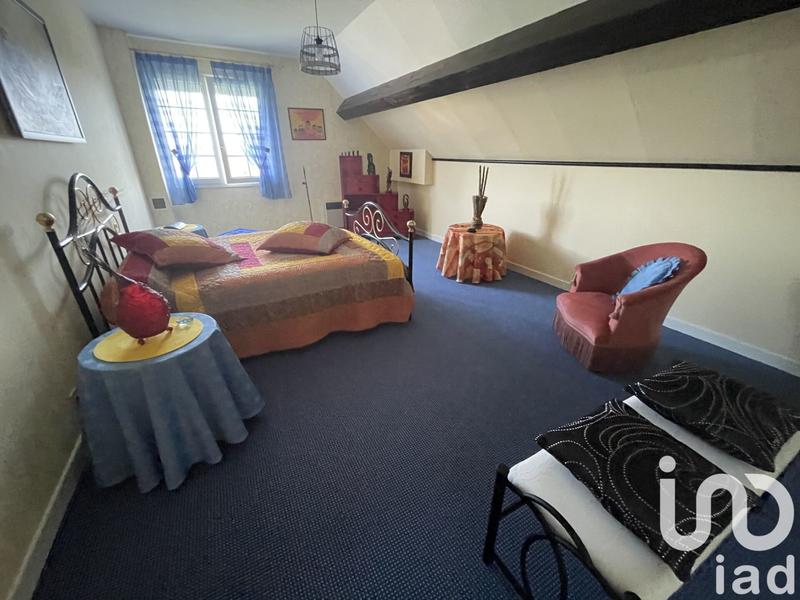 Maison - 317 m² - 12 pièces