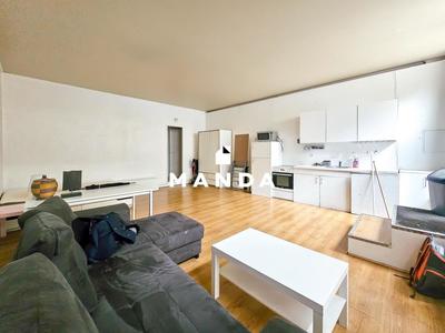 Studio - 43 m² - 1 pièce