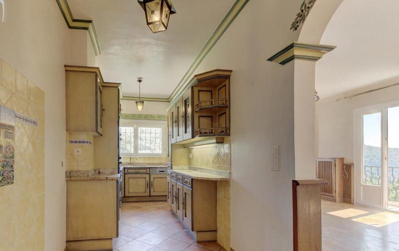 Maison - 170 m² - 5 pièces