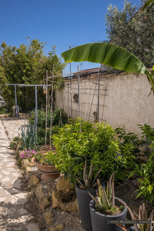 Maison traditionnelle - 143 m² - 5 pièces