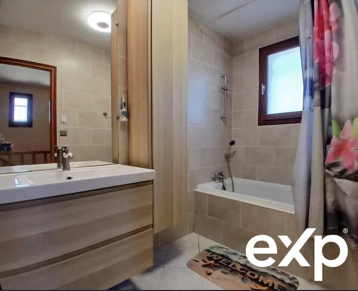 Maison - 115 m² - 4 pièces