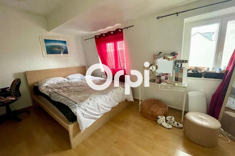 Maison - 185 m² - 8 pièces