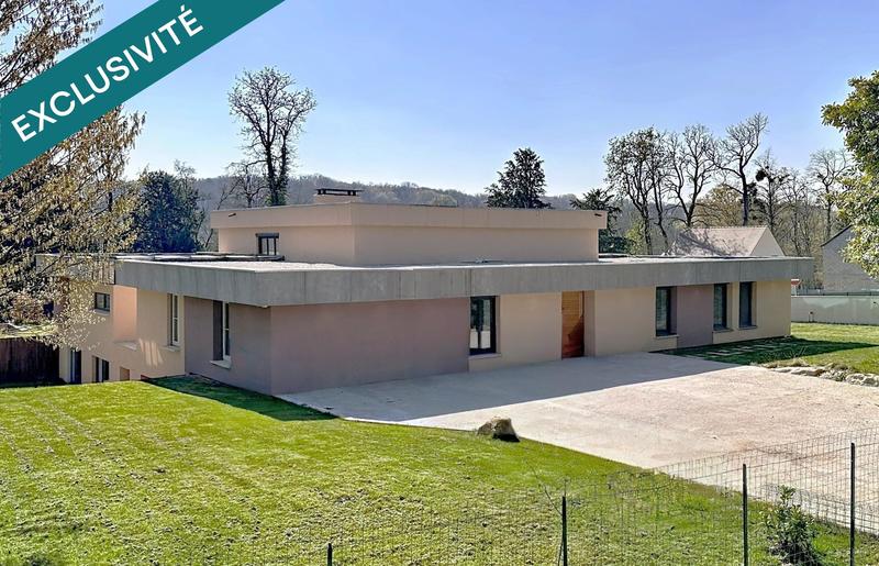 Maison - 500 m² - 9 pièces