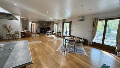 Maison de domaine équestre - 180 m² - 7 pièces