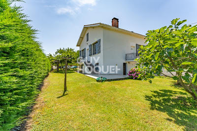 Maison - 135 m² - 6 pièces