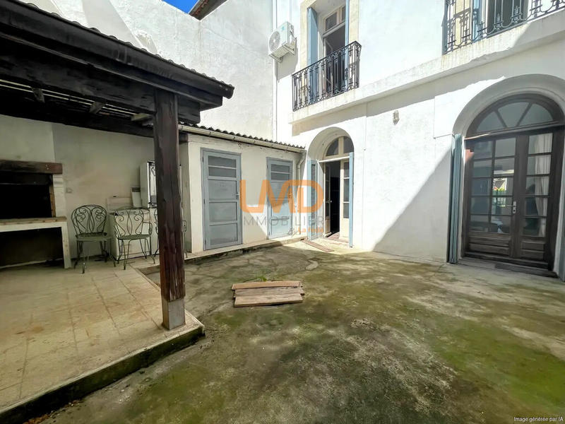 Demeure - 247 m² - 14 pièces