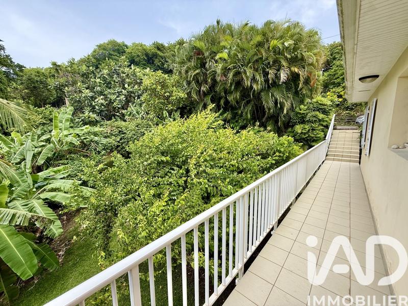 Maison - 97 m² - 5 pièces