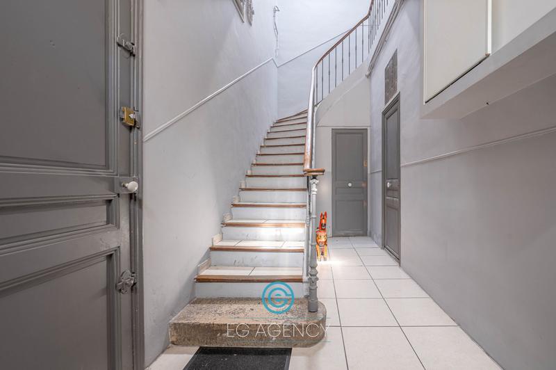 Appartement - 100 m² - 5 pièces