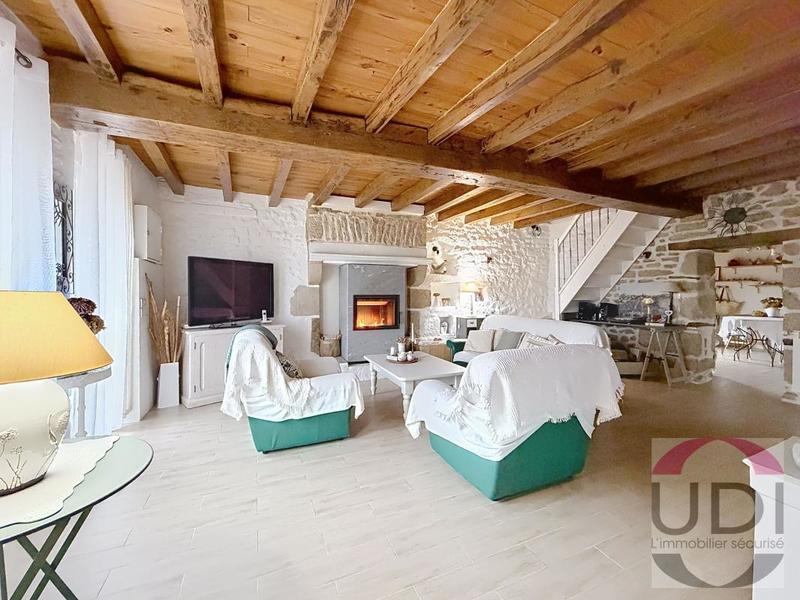 Maison - 248 m² - 4 pièces