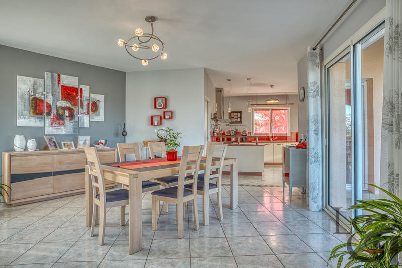 Maison - 174 m² - 6 pièces