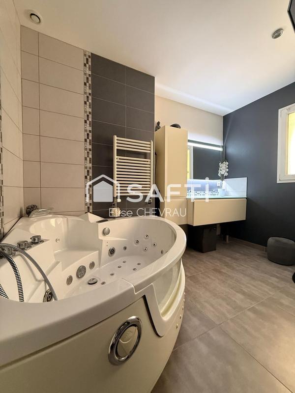 Villa - 174 m² - 7 pièces