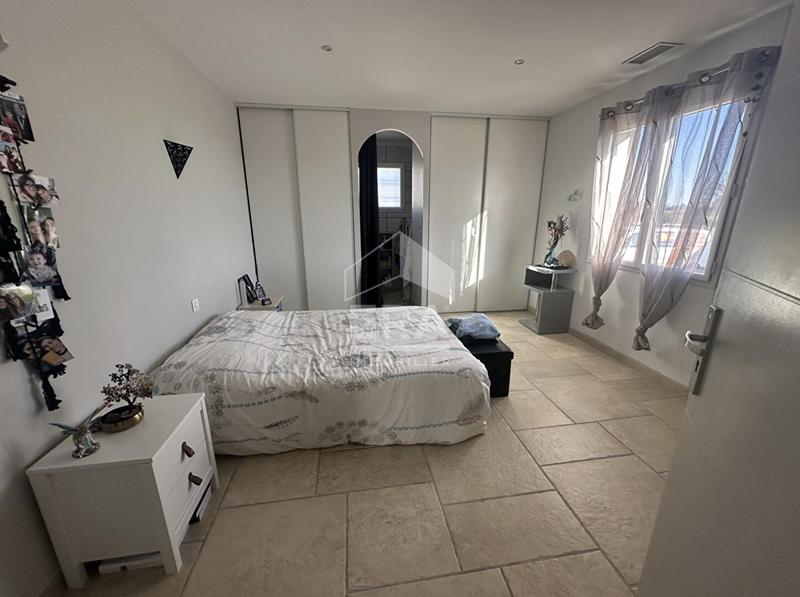 Villa - 141 m² - 5 pièces