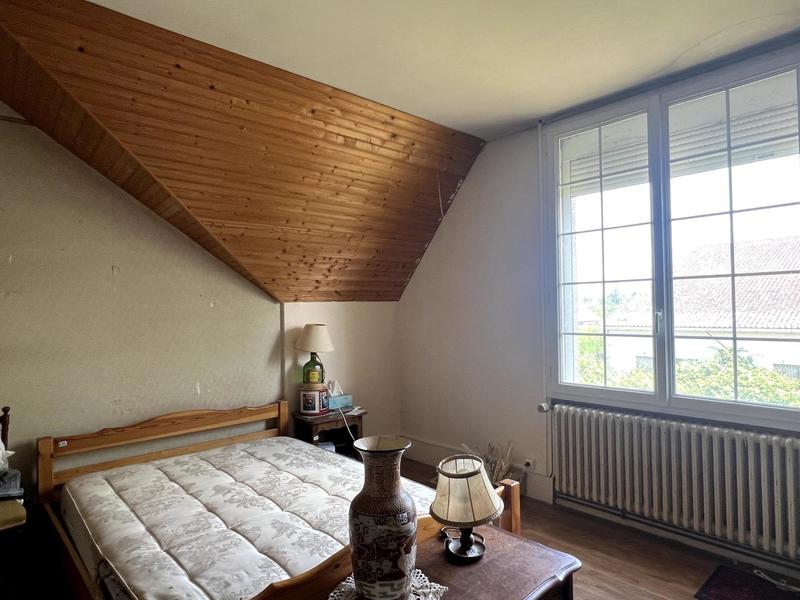 Maison - 249 m² - 13 pièces