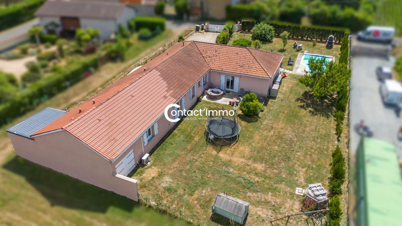 Maison - 202 m² - 9 pièces