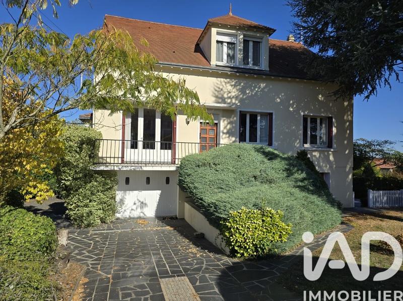 Maison - 188 m² - 8 pièces