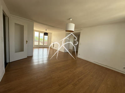 Appartement - 86 m² - 4 pièces