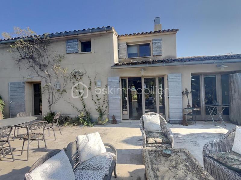 Demeure - 186 m² - 7 pièces