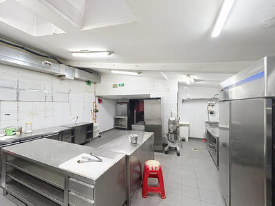 Local commercial - 157 m²