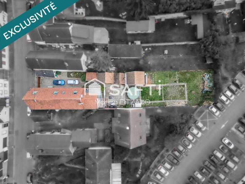 Maison - 246 m² - 5 pièces