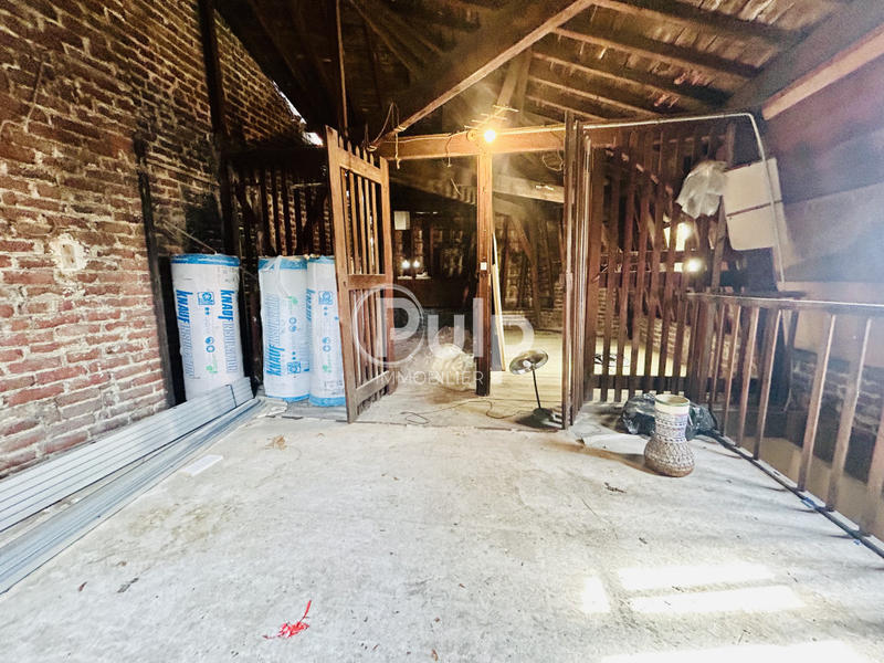 Immeuble - 140 m² - 7 pièces